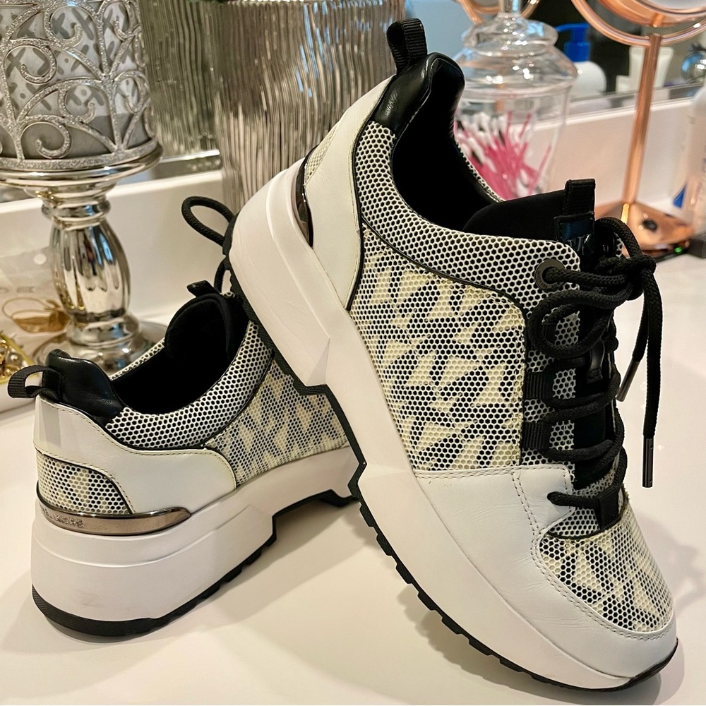 Michael Kors Tennis shoes size 7.5 like new! Black and White MK emblem